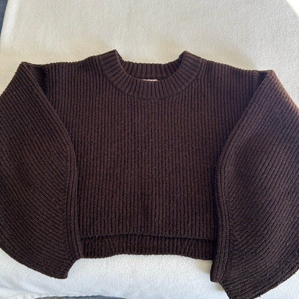 Urban Outfitters Brown cable knit Cropped Sweater SZ M